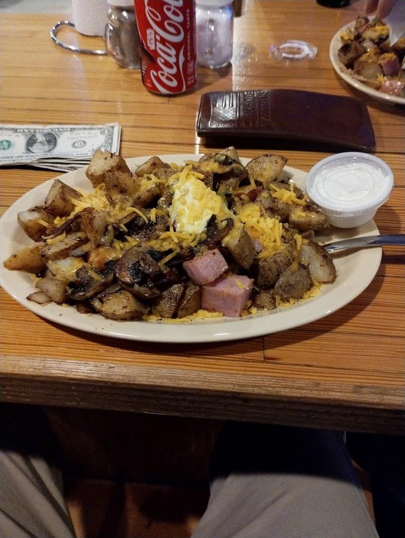 De Witt Country Store